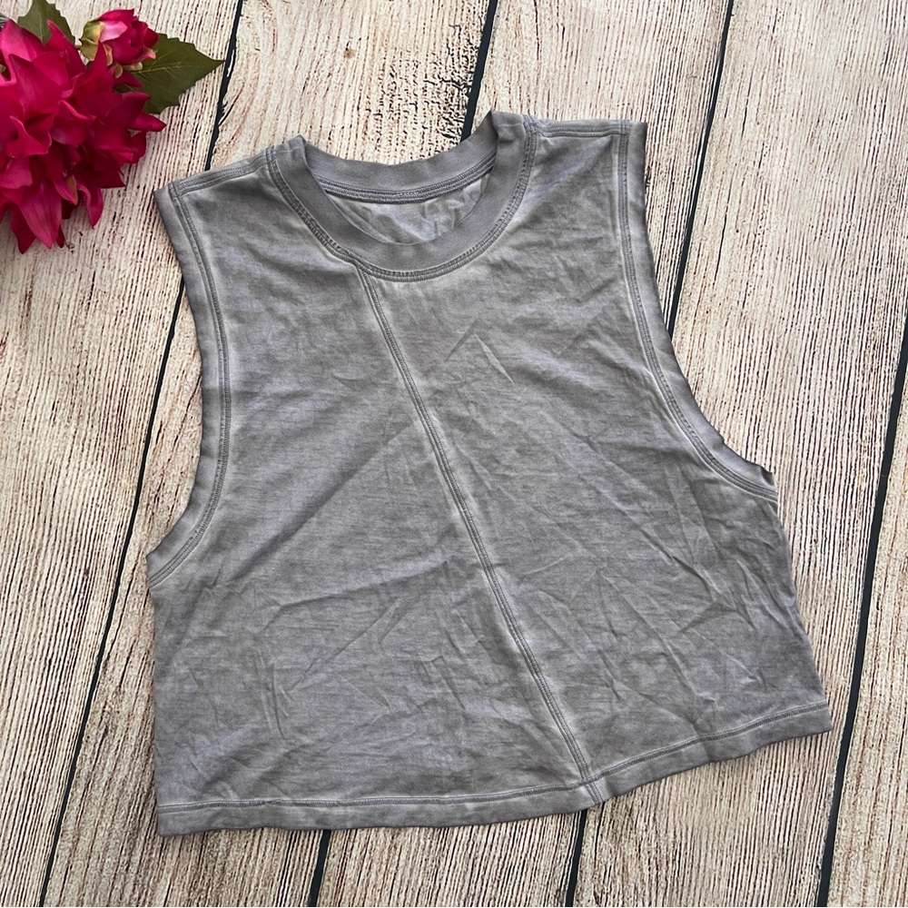 F1 - LULULEMON gray sleeveless mesh active women's muscle crop top